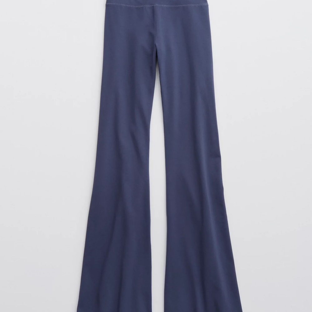 OFFLINE By Aerie OG High Waisted Flare legging in Fresh Bright xs short blue